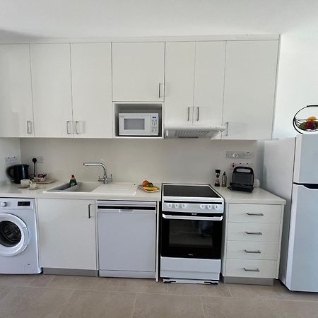 Papho'S Mare Apts 파포스 외부 사진